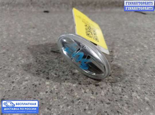 Повторитель поворота в крыло на Peugeot 307