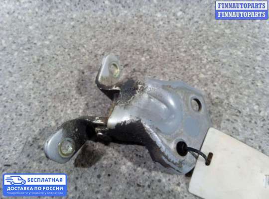 Петля двери на Mazda Premacy