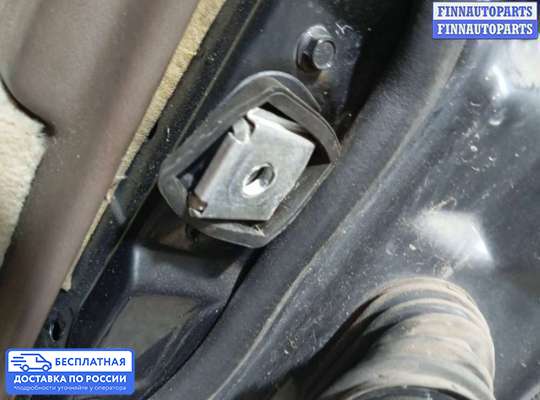 Ограничитель двери на Mercedes-Benz CL (C140)