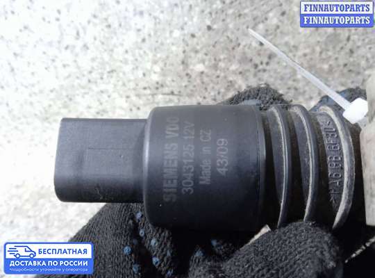 Моторчик (насос) омывателя на Peugeot 4007