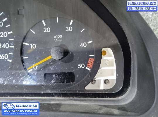 Щиток приборов на Mercedes-Benz E (W210)