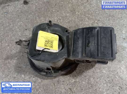 Лючок бензобака на Renault Megane III