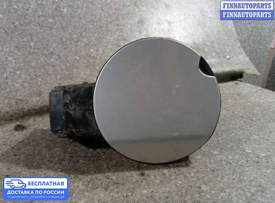 Лючок бензобака на Renault Megane III