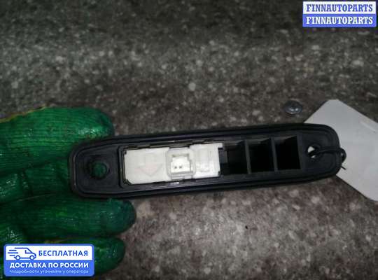 Кнопки на Toyota Auris I (E150)