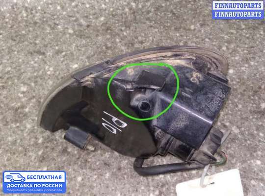 Поворотник передний на Nissan Primera (P10)