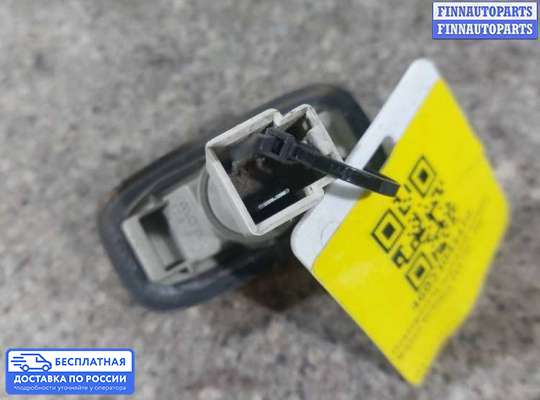 Повторитель поворота в крыло на Nissan Primera (P11)