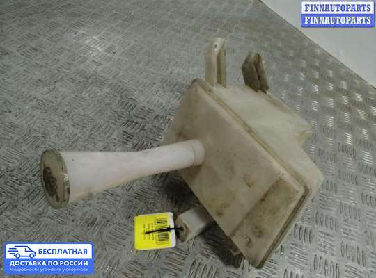 Бачок омывателя на Nissan Almera II N16