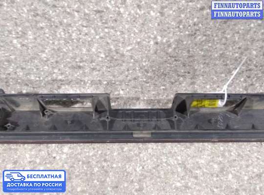 Планка подсветки номера на Toyota Previa 2