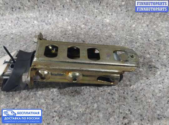 Ограничитель двери на Mercedes-Benz C (W202)