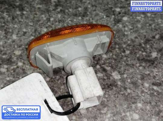 Повторитель поворота в крыло на Nissan Primera (P11)