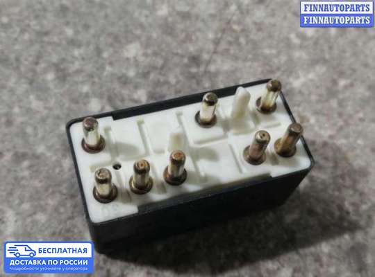 Реле вентилятора на Mercedes-Benz S (W140)