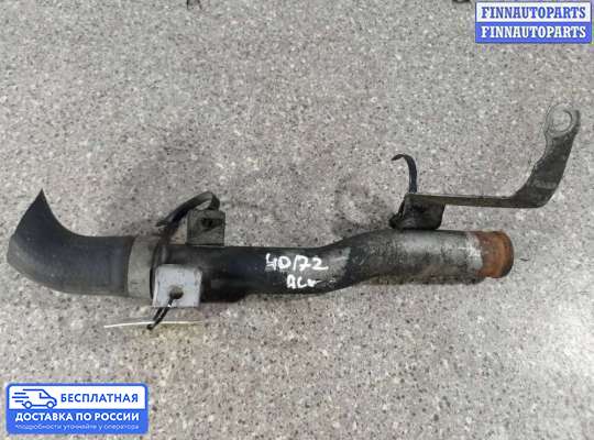 Патрубок (трубка, шланг) на Nissan Almera I N15