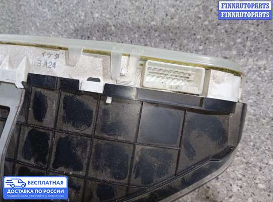 Щиток приборов на Mazda Premacy