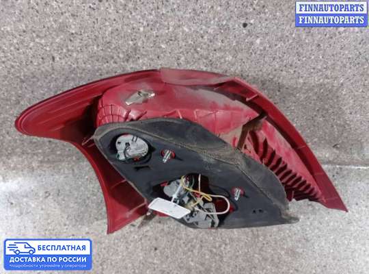 Фонарь задний на Toyota Yaris P9