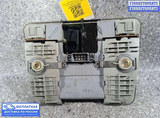 Фонарь салона (плафон) на Mercedes-Benz CL (C140)