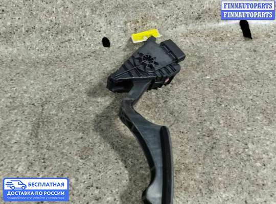 Педальный узел (педаль) на Lexus RX II (XU30)