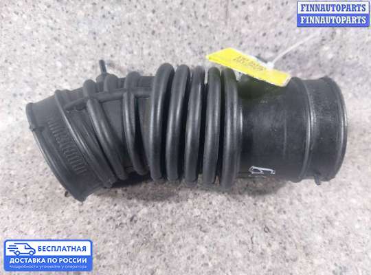 Патрубок (трубка, шланг) на Nissan Tino V10