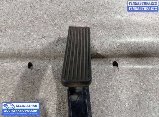 Педальный узел (педаль) на Mercedes-Benz S (W220)