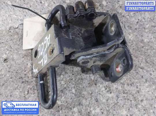 Петля двери на Audi A6 (C6)