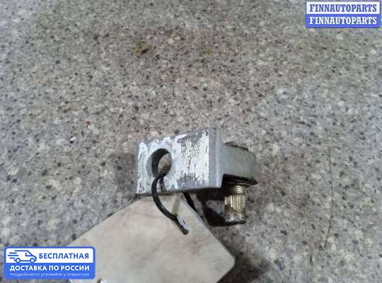 Петля двери на Audi A6 (C5)