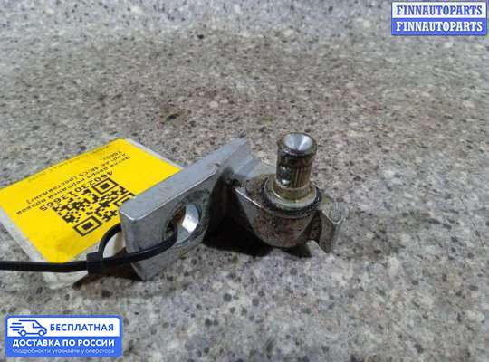 Петля двери на Audi A6 (C5)