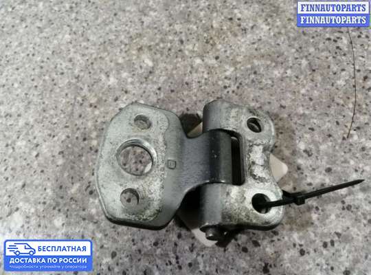 Петля двери на Mercedes-Benz S (W140)