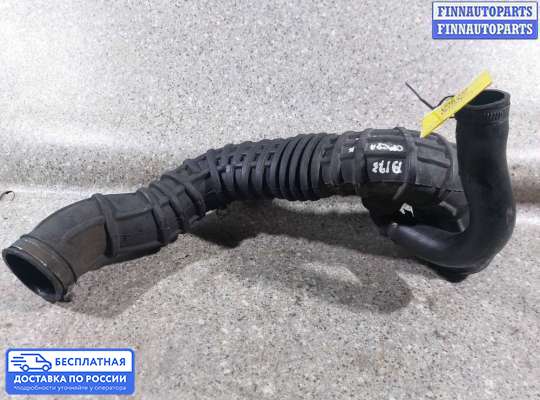 Патрубок (трубка, шланг) на Opel Omega B