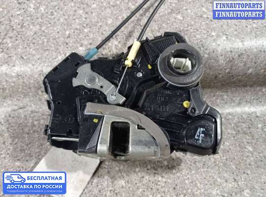 Замок боковой двери на Toyota Verso AR20
