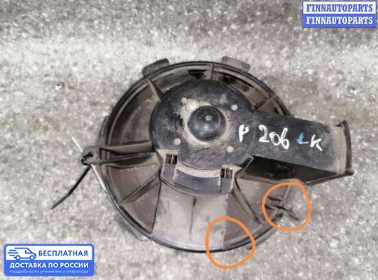 Мотор отопителя на Peugeot 206
