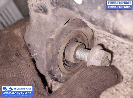 Рычаг подвески на Opel Zafira B