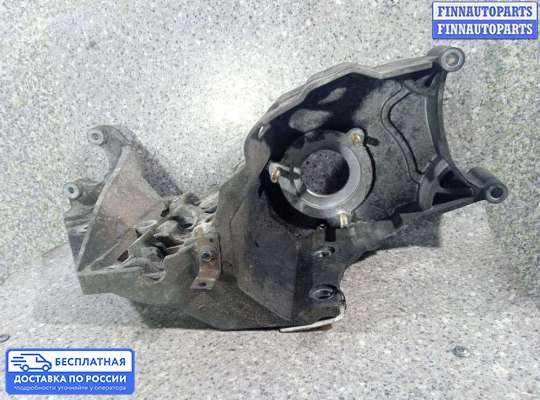 Кронштейн прочее на Chrysler Voyager IV (RG)