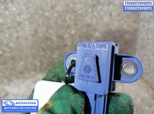 Датчик удара (Airbag) на Volkswagen Passat B6 (3C)