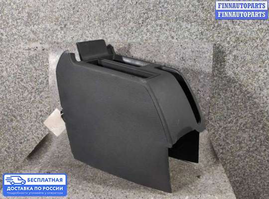 Подлокотник на Volkswagen Golf V (1K)