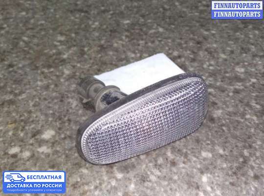 Повторитель поворота в крыло на Opel Zafira A