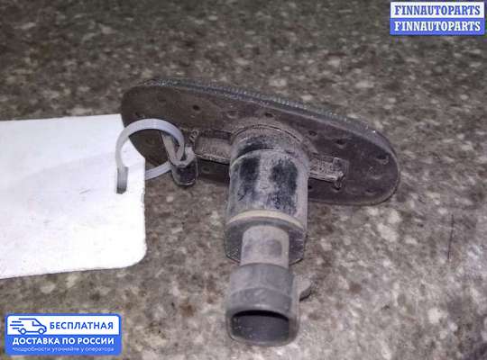 Повторитель поворота в крыло на Opel Zafira A