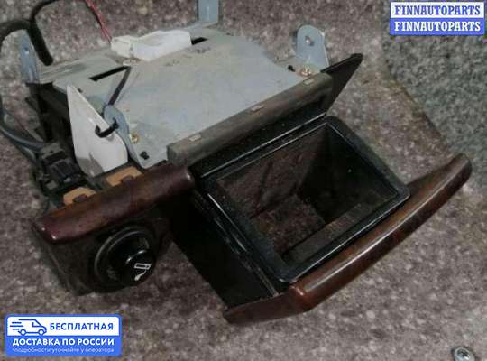 Пепельница на Nissan Cefiro 33