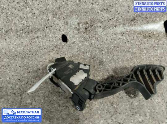 Педальный узел (педаль) на Toyota Yaris P13