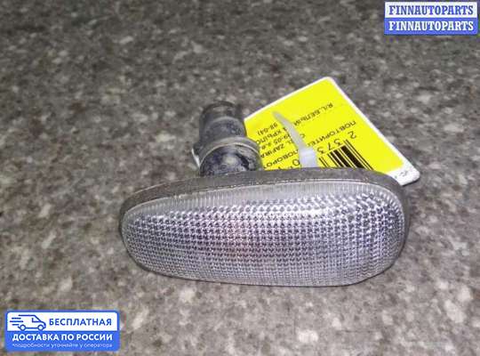 Повторитель поворота в крыло на Opel Zafira A