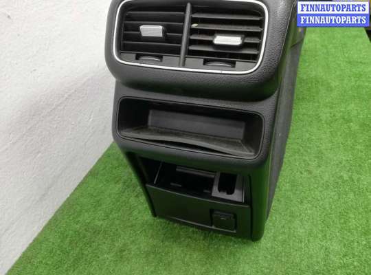 Подлокотник на Mercedes-Benz GLE (W167)