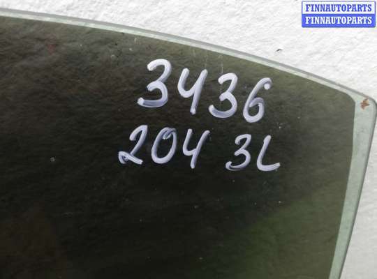 Стекло боковое двери на Mercedes-Benz C (W204)