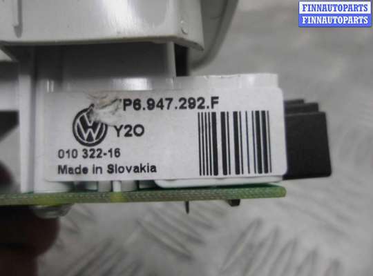 купить Плафон на Volkswagen Touareg II (7P) 2010 - 2014