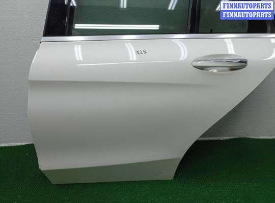 Замок боковой двери на Mercedes-Benz C (W205)