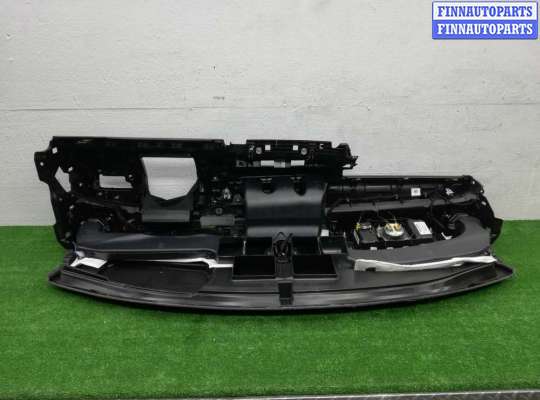 Панель передняя салона (Торпедо) на Mercedes-Benz A (W177)