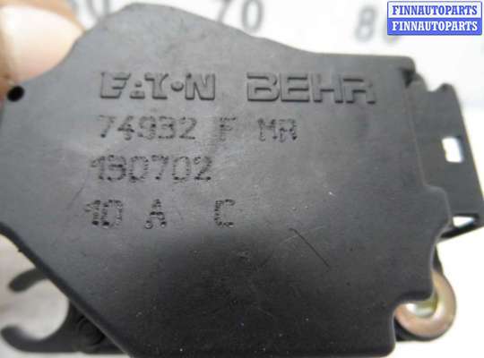 купить Моторчик заслонки печки на Volvo S80 I Рестайлинг(TS,TH) 2003 - 2006