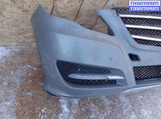 Бампер передний на Mercedes-Benz R (W251)