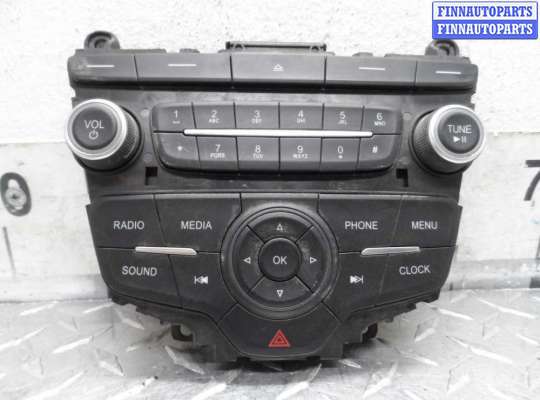 Панель управления магнитолой FO1371162 на Ford Escape III рестайлинг 2016 - 2019