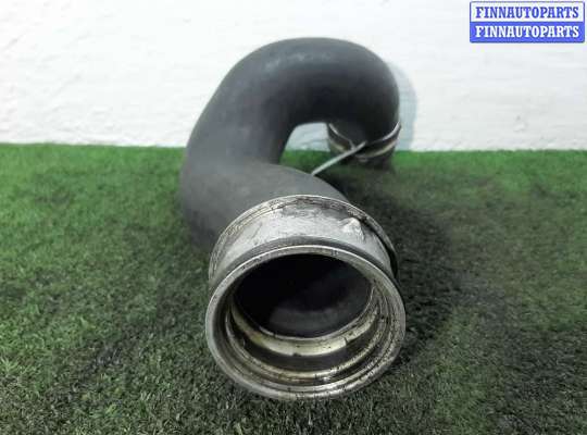 купить Патрубок интеркулера на Volkswagen T5 2003 - 2009