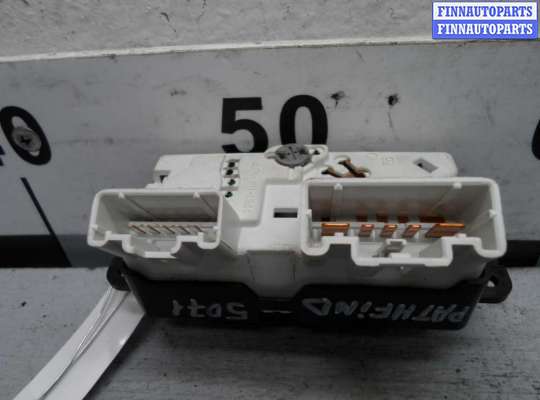 Блок управления печкой на Nissan Pathfinder III (R51)