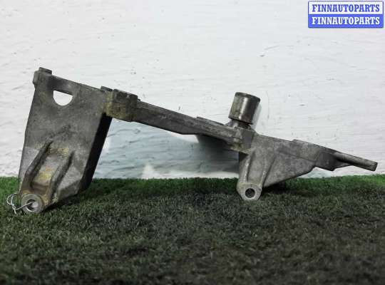 купить Кронштейн на Audi Q7 (4LB) рестайлинг 2009 - 2015