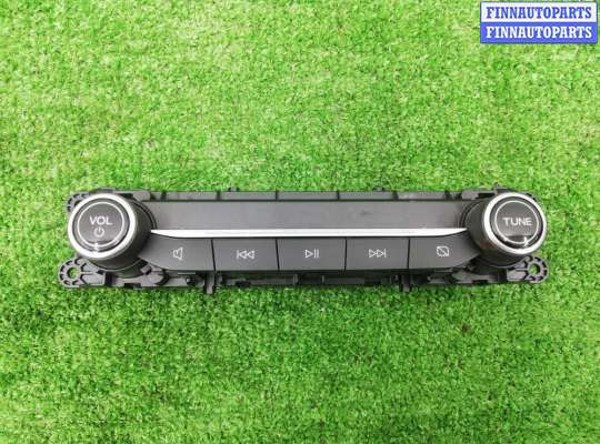Панель управления магнитолой FO2145566 на Ford Escape IV 2019 - 2024